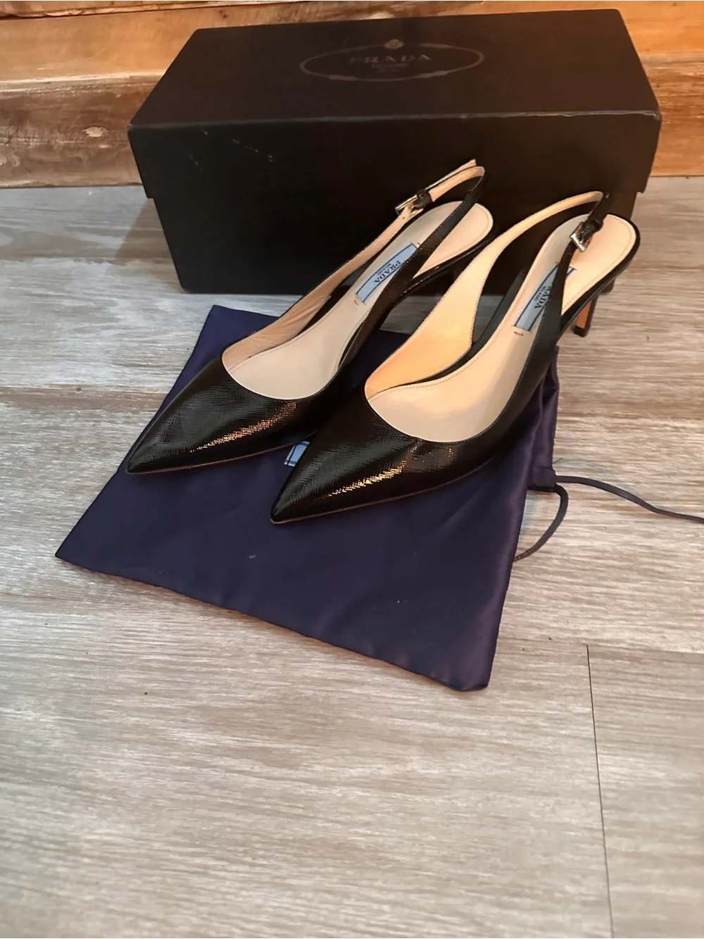 Prada Milano Womens Black Patent Leather Pointed Toe Slingback Heels Size 39